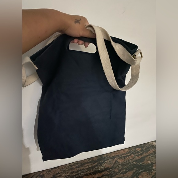 NYC canvas tote bag with adjustable strap. Medium size. Used gently - Picture 2 of 4